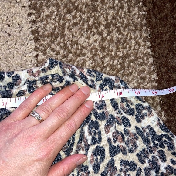 Jones New York Cream Ruched 3/4 Sleeve Blouse - Picture 10 of 13